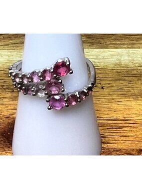 Ring Bomb Party Ring,  size 7, pink stones, silver color band